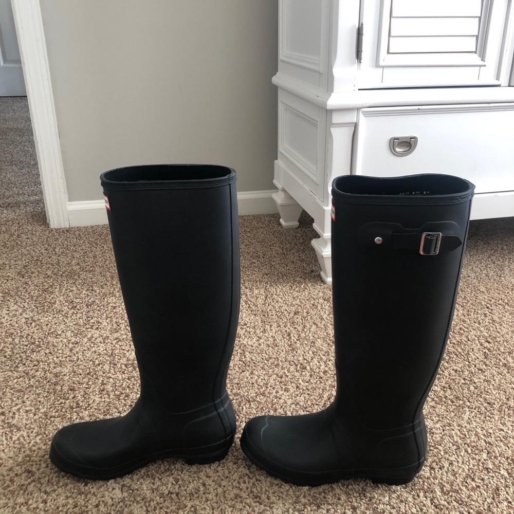 Hunter Boots - Picture 2 of 3